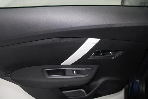 Citroen e-C4 X - Photo 12