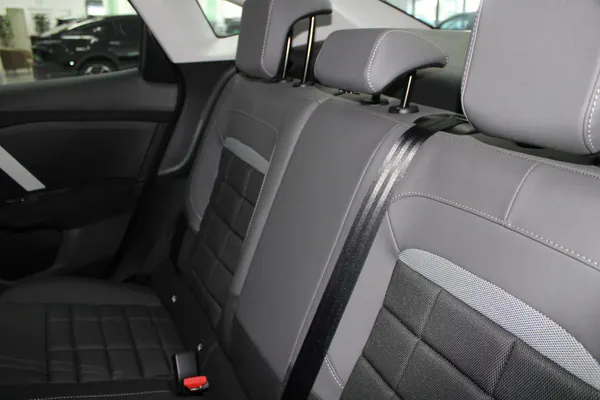 Citroen e-C4 X - Photo 13
