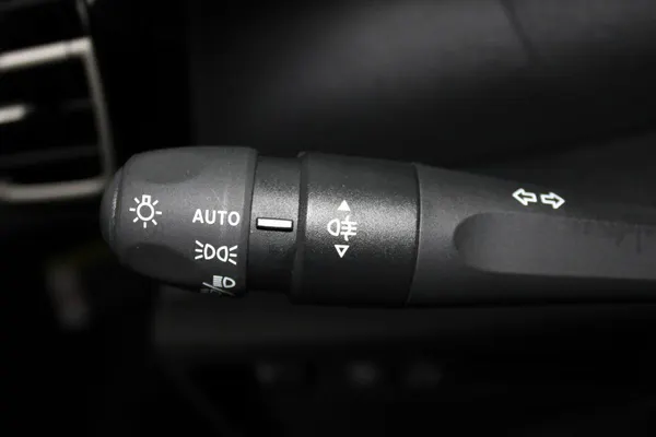 Citroen e-C4 X - Photo 16
