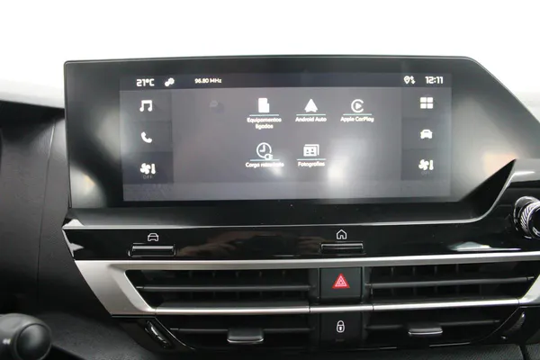 Citroen e-C4 X - Photo 24
