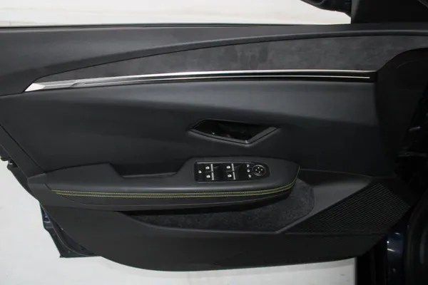 Renault Mégane E-Tech - Photo 9