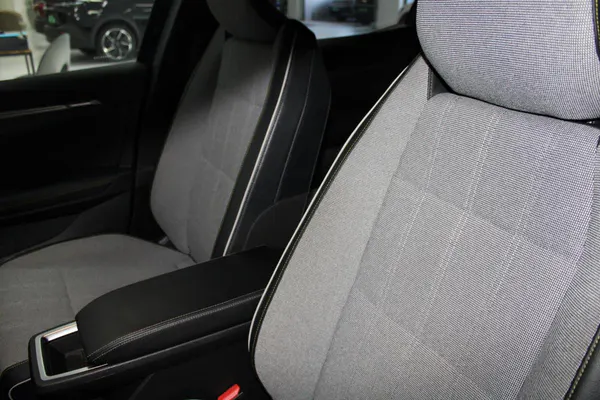 Renault Mégane E-Tech - Photo 10