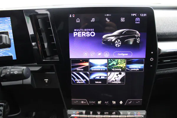 Renault Mégane E-Tech - Photo 25