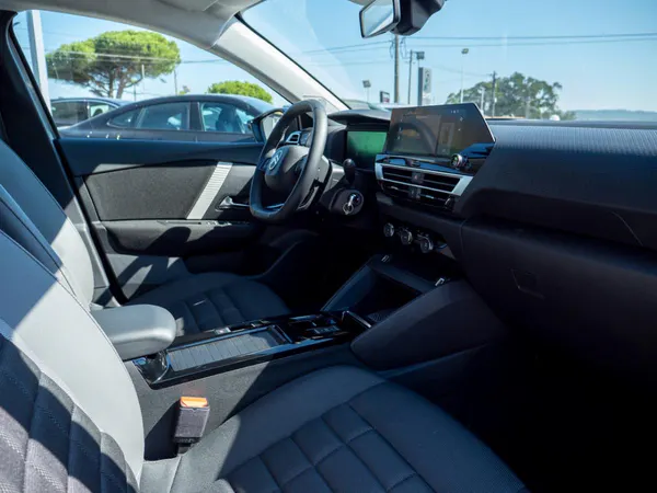 Citroen e-C4 - Photo 17