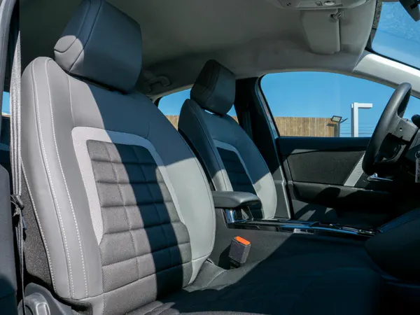 Citroen e-C4 - Photo 20