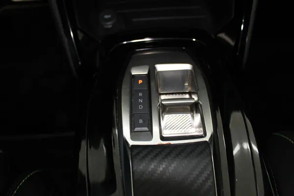 Peugeot e-2008 - Photo 20