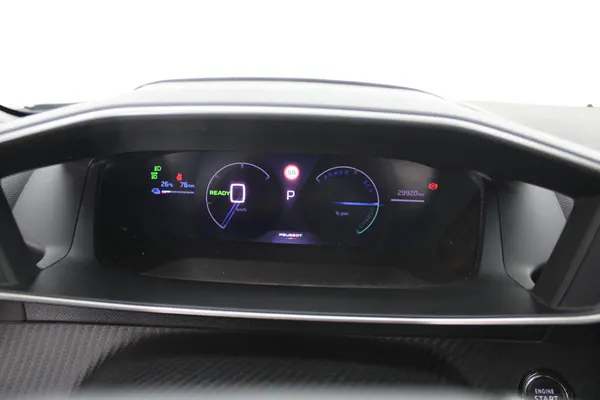 Peugeot e-2008 - Photo 21