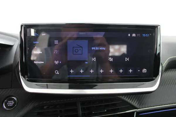 Peugeot e-2008 - Photo 26