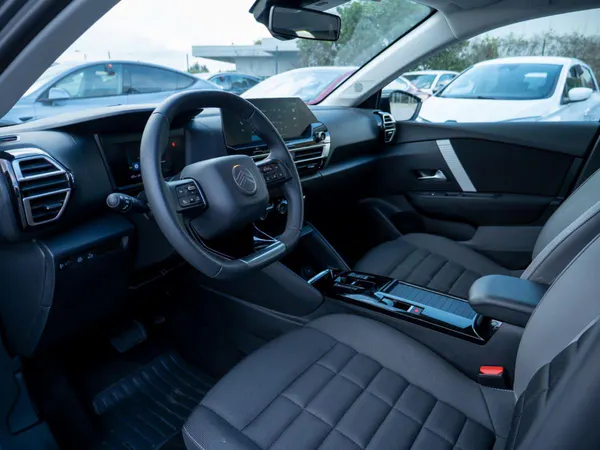 Citroen e-C4 X - Photo 22