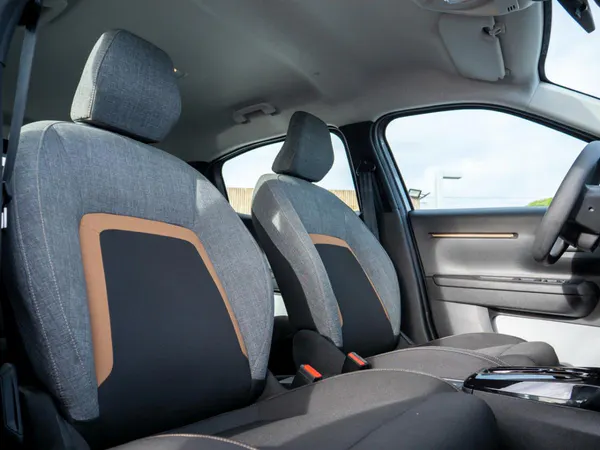 Citroen e-C3 Aircross - Photo 20