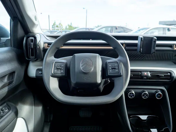 Citroen e-C3 Aircross - Photo 28