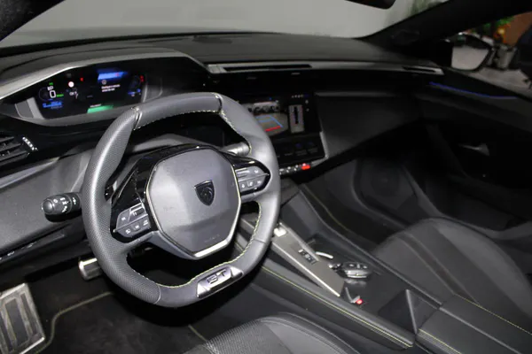 Peugeot E-408 - Photo 11