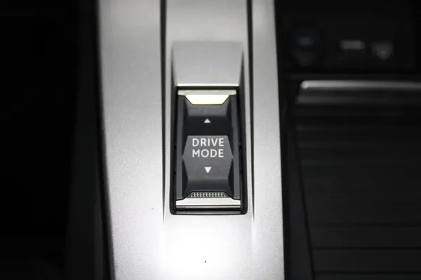 Peugeot E-408 - Photo 19