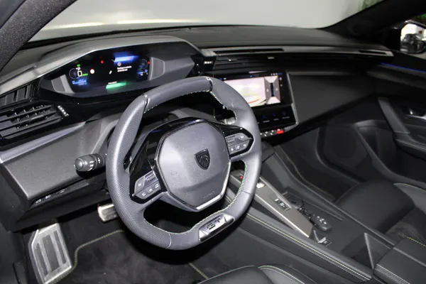 Peugeot E-408 - Photo 12