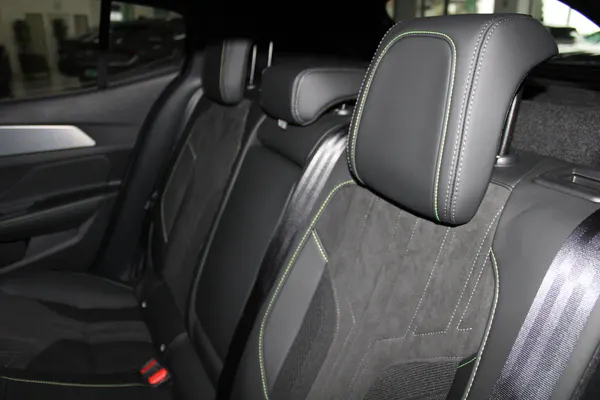 Peugeot E-408 - Photo 14