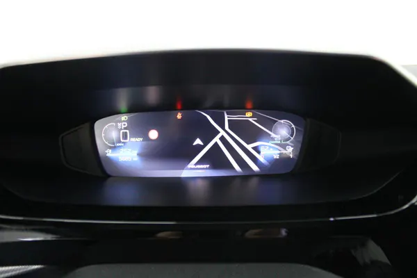 Peugeot E-408 - Photo 23
