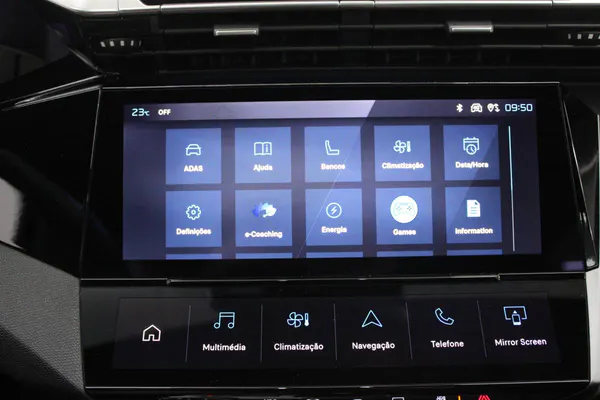 Peugeot E-408 - Photo 28