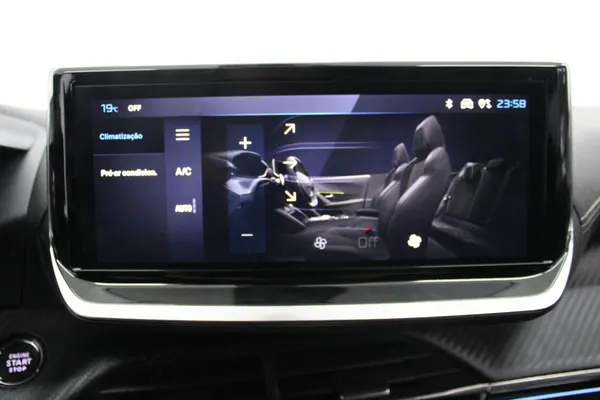Peugeot e-2008 - Photo 25