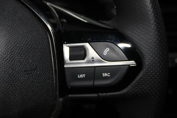 Peugeot e-2008 - Photo 15
