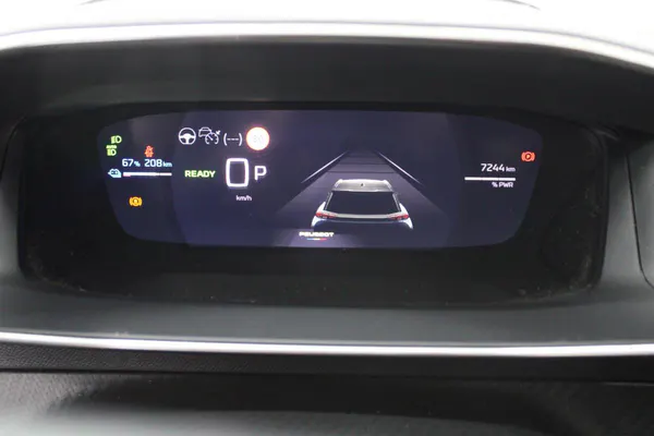 Peugeot e-2008 - Photo 21