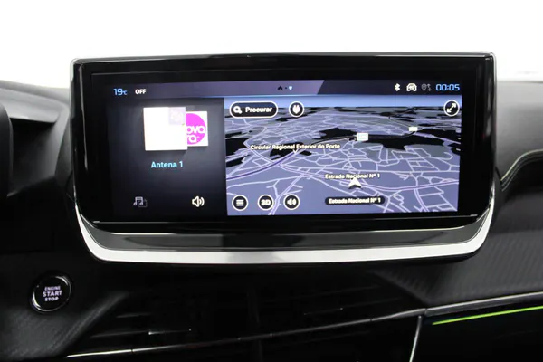 Peugeot e-2008 - Photo 24