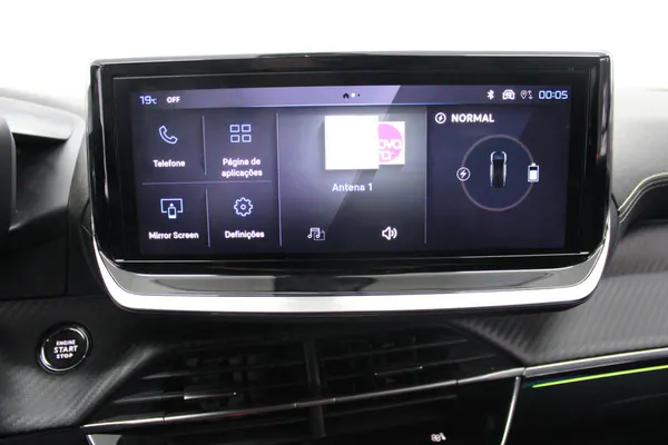 Peugeot e-2008 - Photo 25