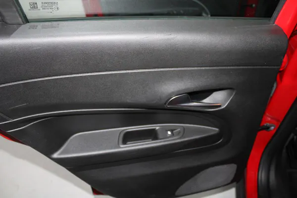 Jeep Avenger - Photo 13