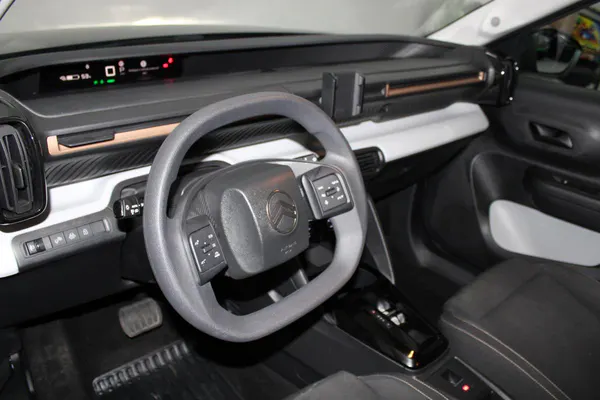 Citroen e-C3 Aircross - Photo 11