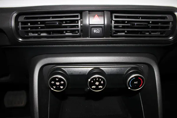 Citroen e-C3 Aircross - Photo 19