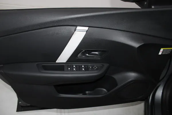 Citroen e-C4 X - Photo 9