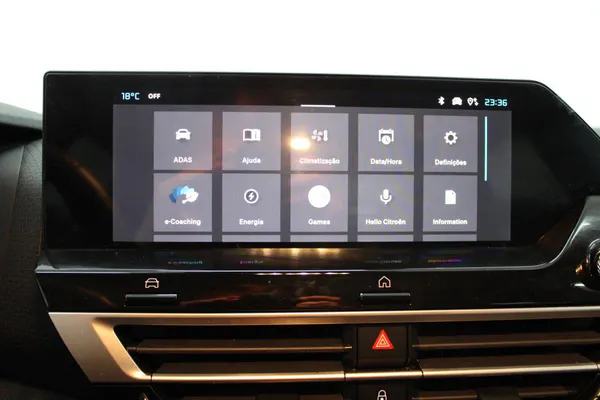Citroen e-C4 X - Photo 25