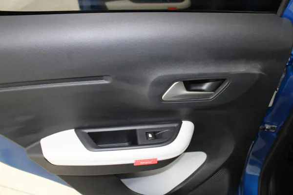 Citroen e-C3 - Photo 12
