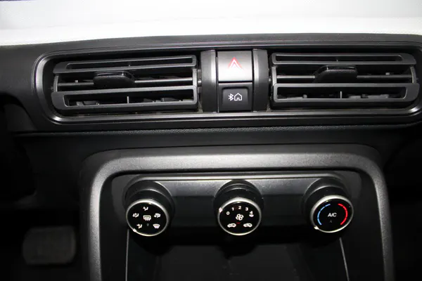 Citroen e-C3 Aircross - Photo 17