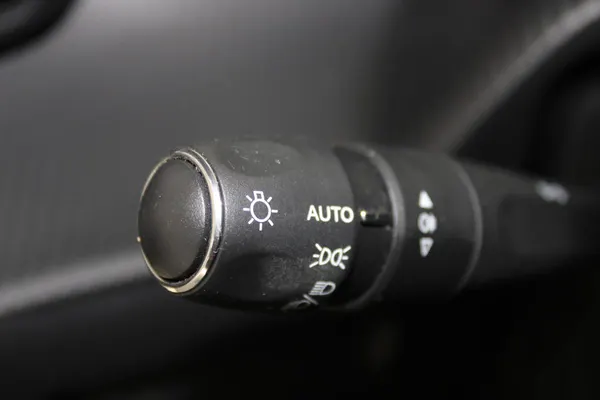 Peugeot e-2008 - Photo 16
