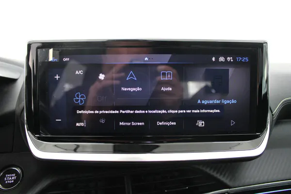 Peugeot e-2008 - Photo 23