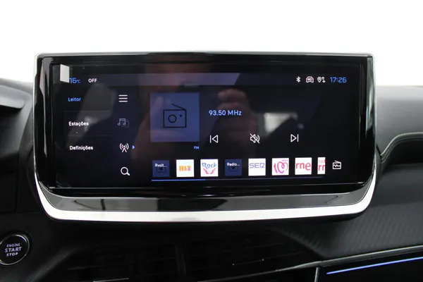 Peugeot e-2008 - Photo 26