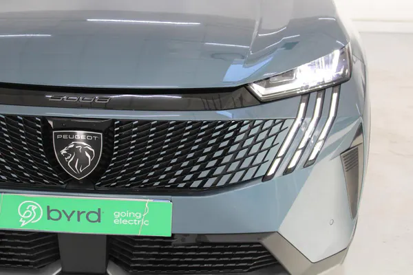 Peugeot E-5008 - Photo 4