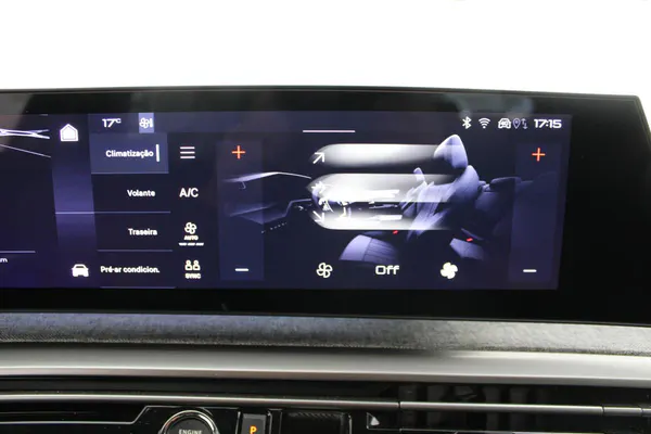 Peugeot E-5008 - Photo 27