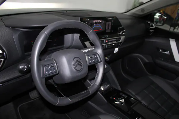 Citroen e-C4 - Photo 11
