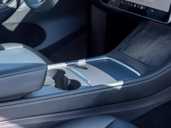 Tesla Model Y - Photo 20