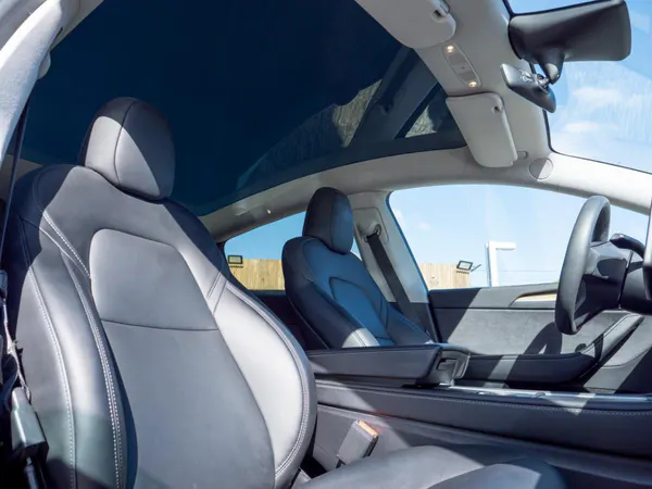 Tesla Model Y - Photo 22
