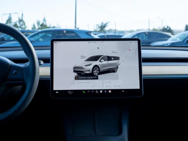 Tesla Model Y - Photo 31