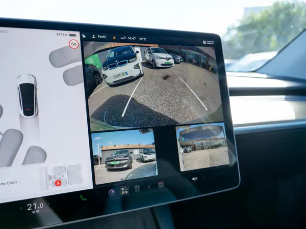 Tesla Model Y - Photo 36