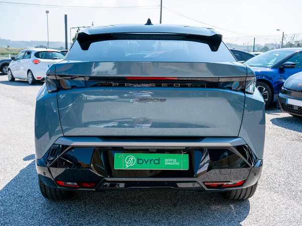 Peugeot E-3008 - Photo 11