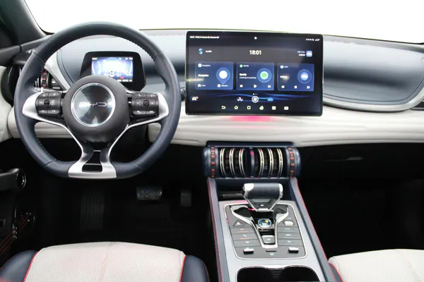 BYD Atto 3 - Photo 17
