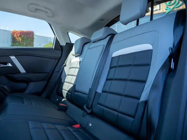 Citroen e-C4 - Photo 23