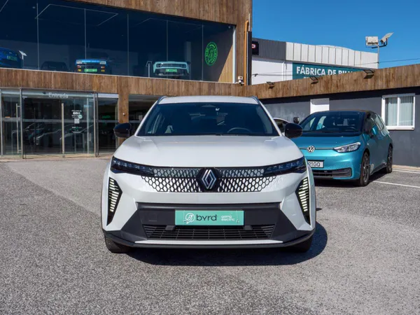 Renault Scénic E-Tech - Photo 4