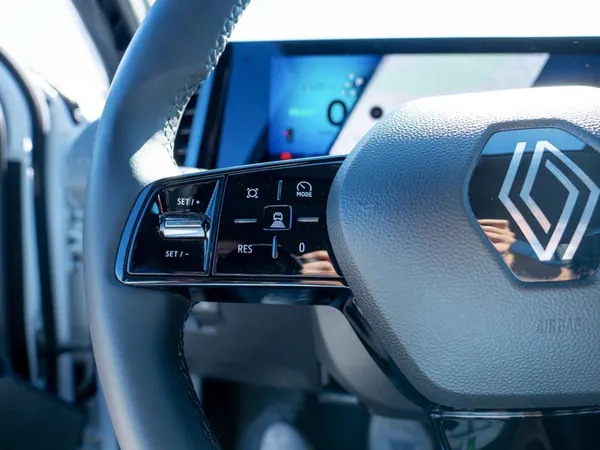 Renault Scénic E-Tech - Photo 28