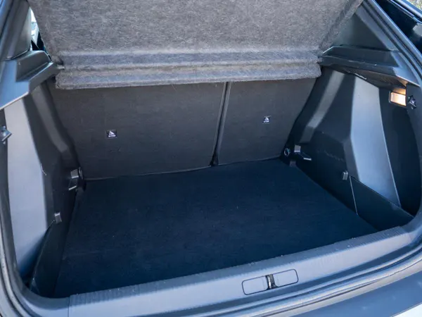 Peugeot e-2008 - Photo 14