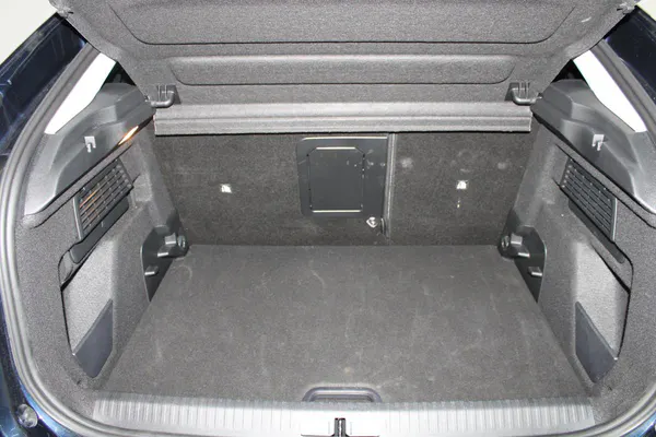 Citroen e-C4 - Photo 8